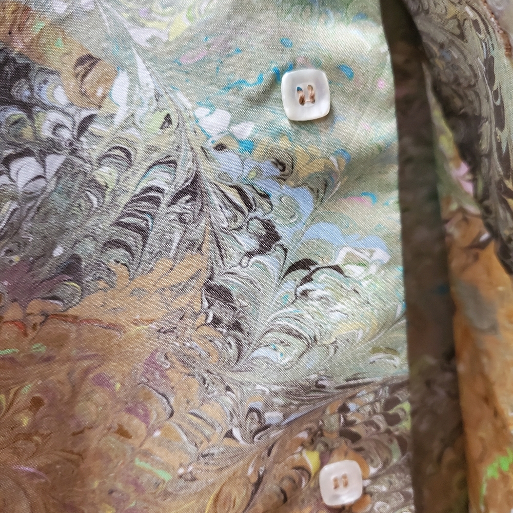 Shirt - Picture 3 of 4